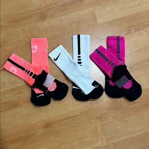 Nike Dri-Fit Crew Socks Trio. Youth OS.